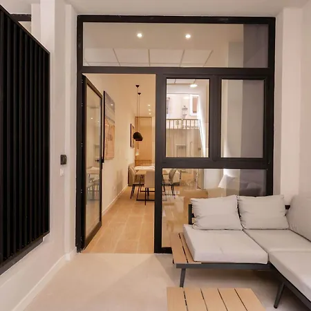 Apartment Luxury Oceanografic 6 Pax *